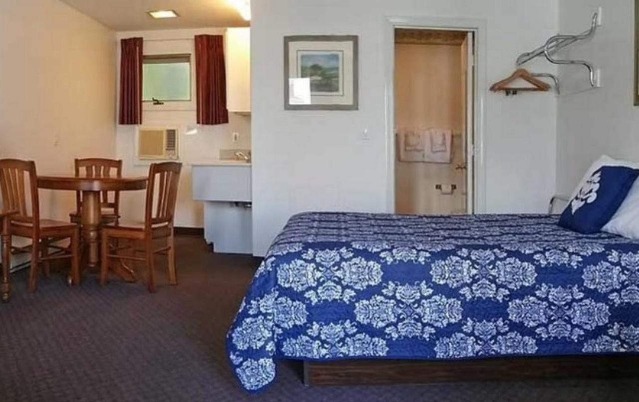 Carriage House Motel Cottages & Suites Wells Εξωτερικό φωτογραφία