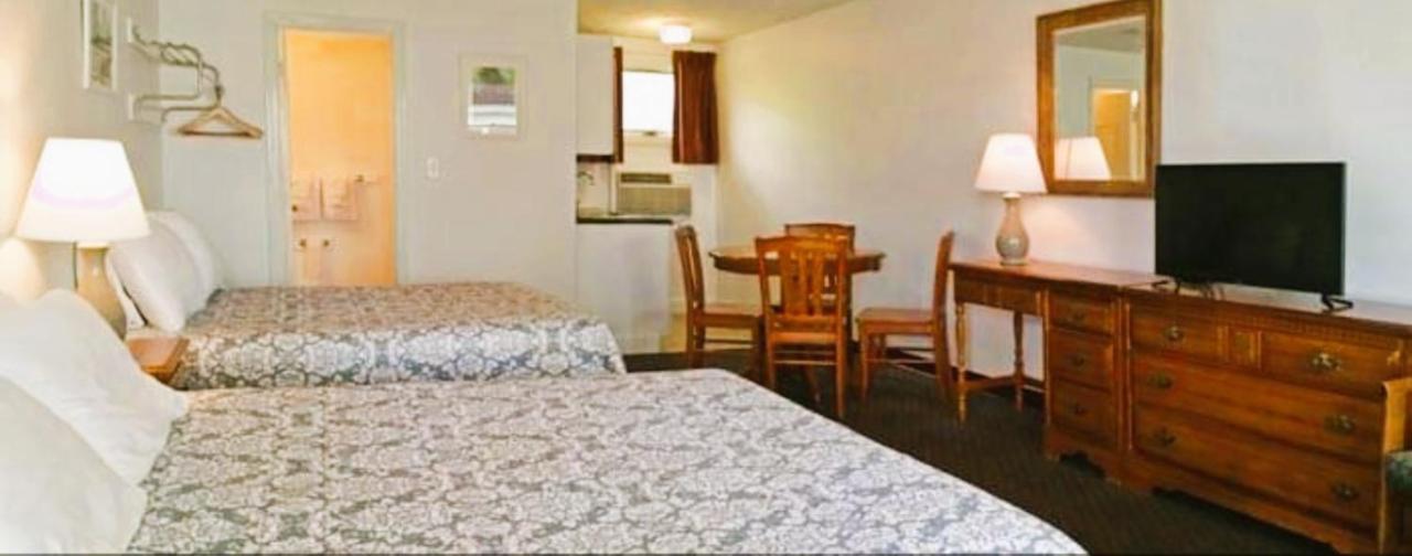 Carriage House Motel Cottages & Suites Wells Εξωτερικό φωτογραφία